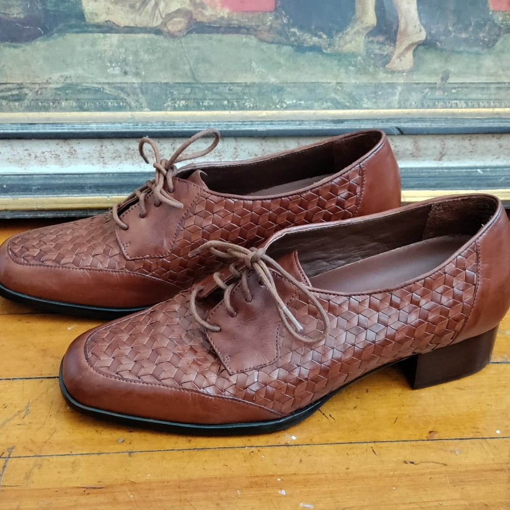 DREW Brown Woven Leather Flats - Picture 7 of 10